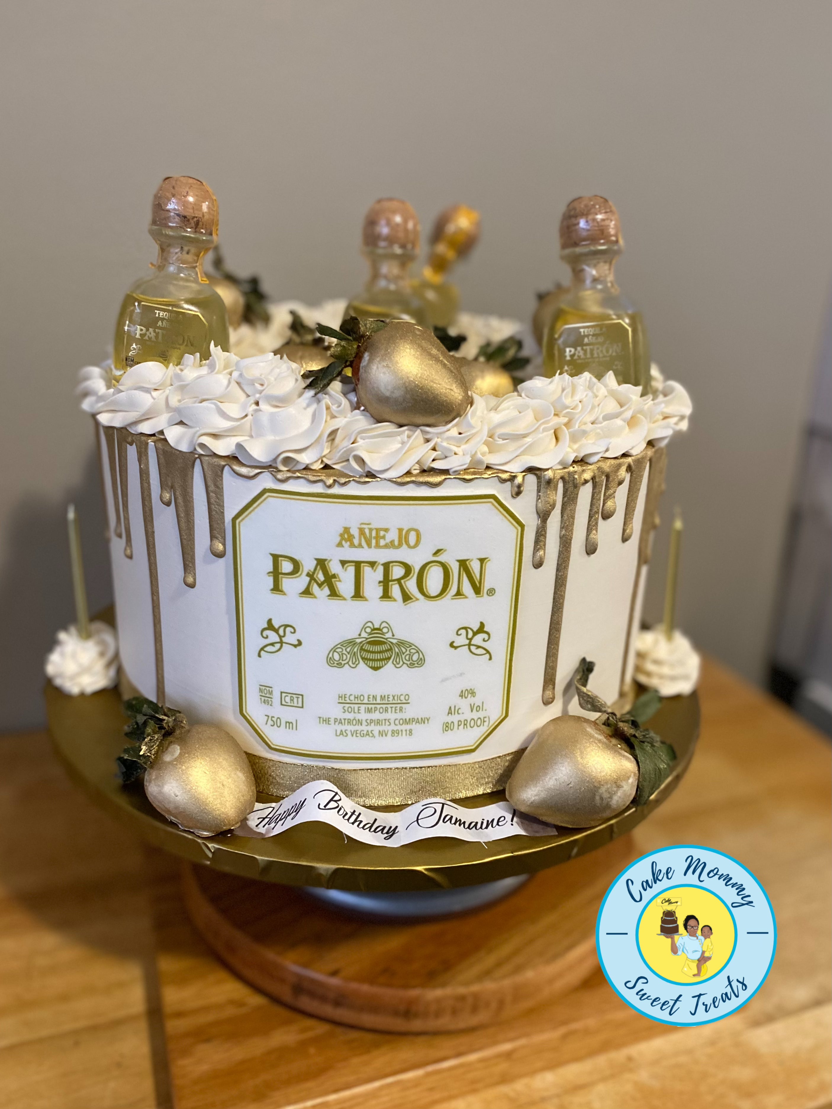 Specialty Round Cakes