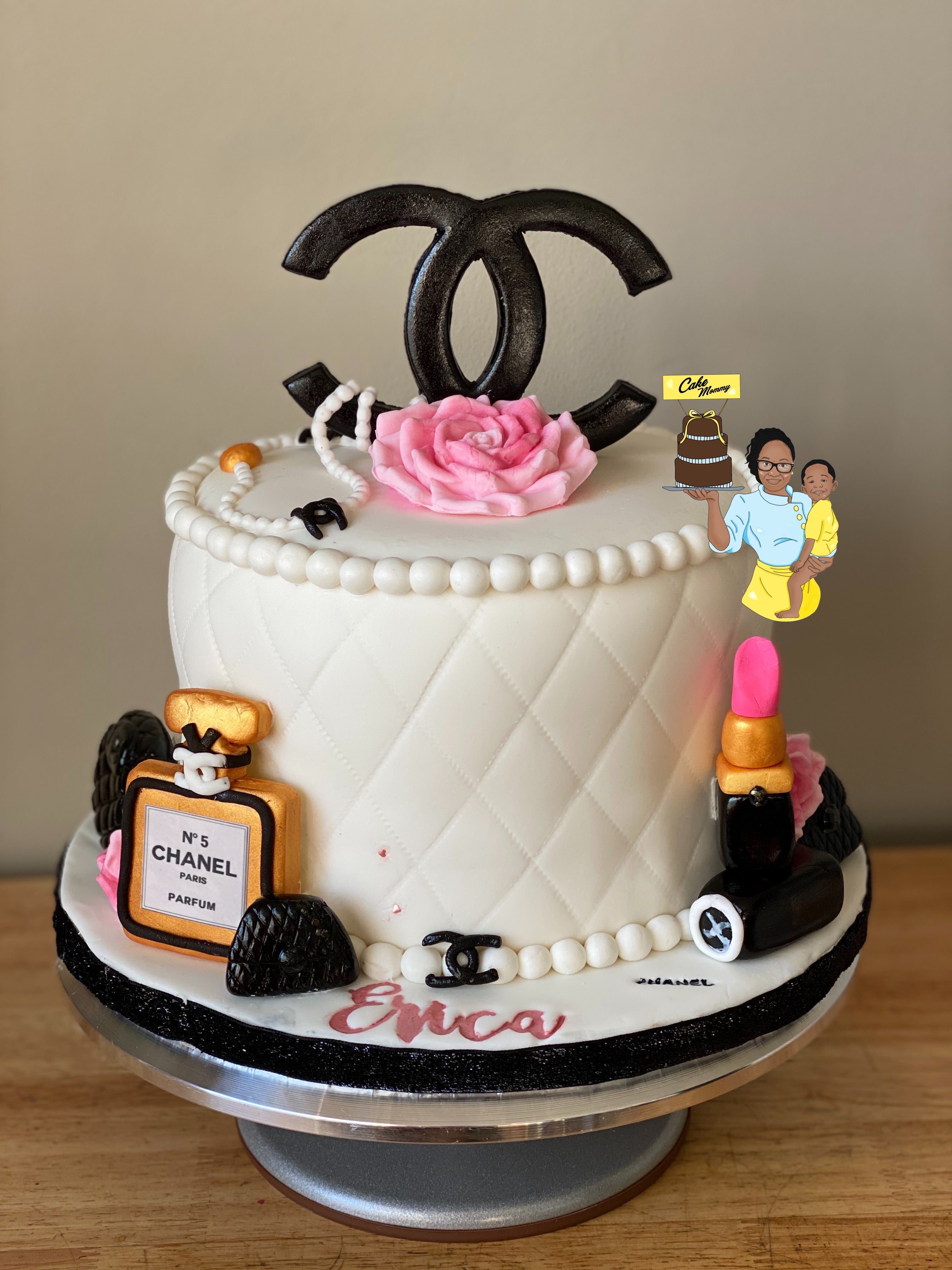 Specialty Round Cakes