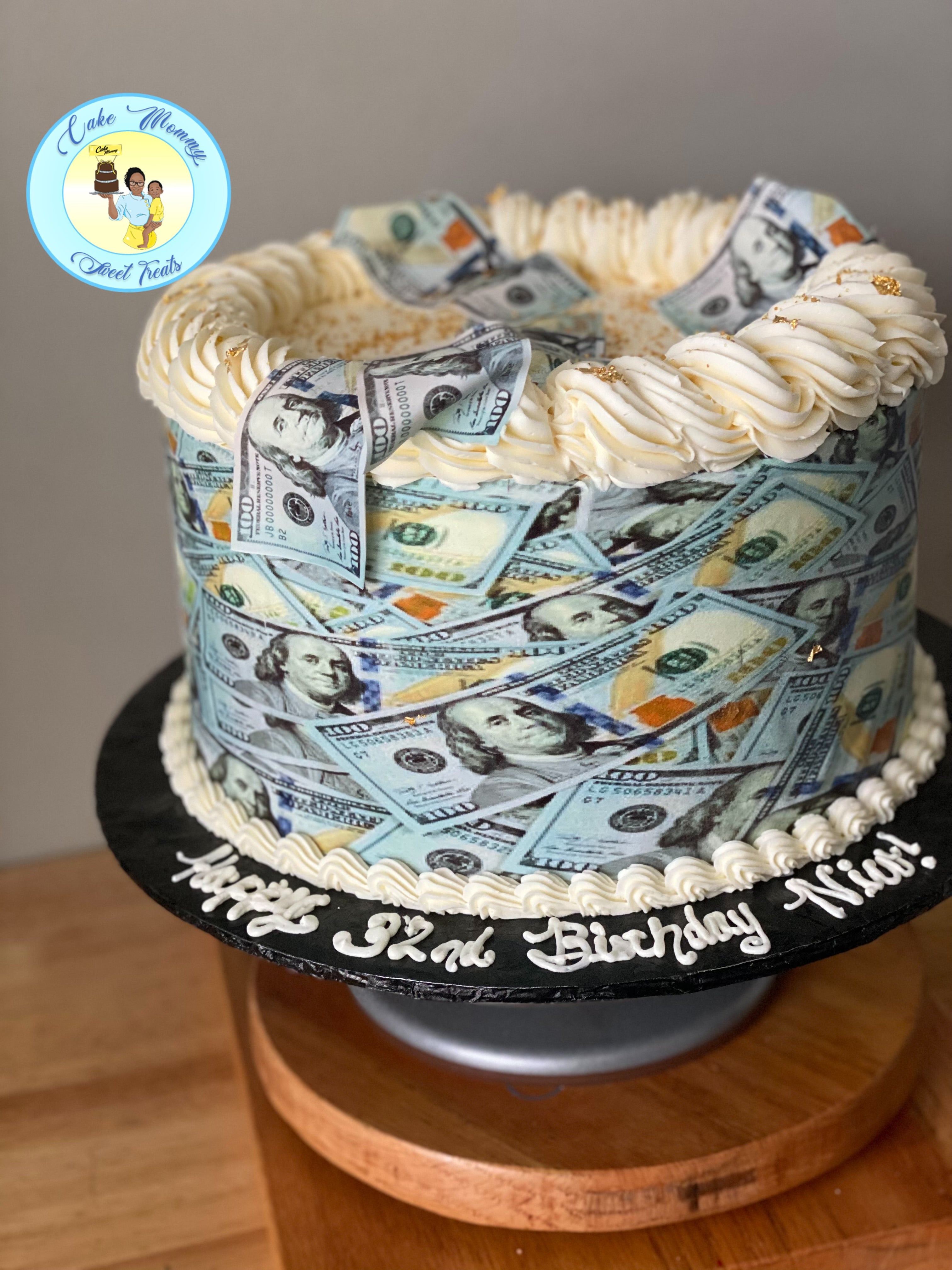 Specialty Round Cakes