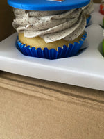 Load image into Gallery viewer, Butter Vanilla Cupcakes
