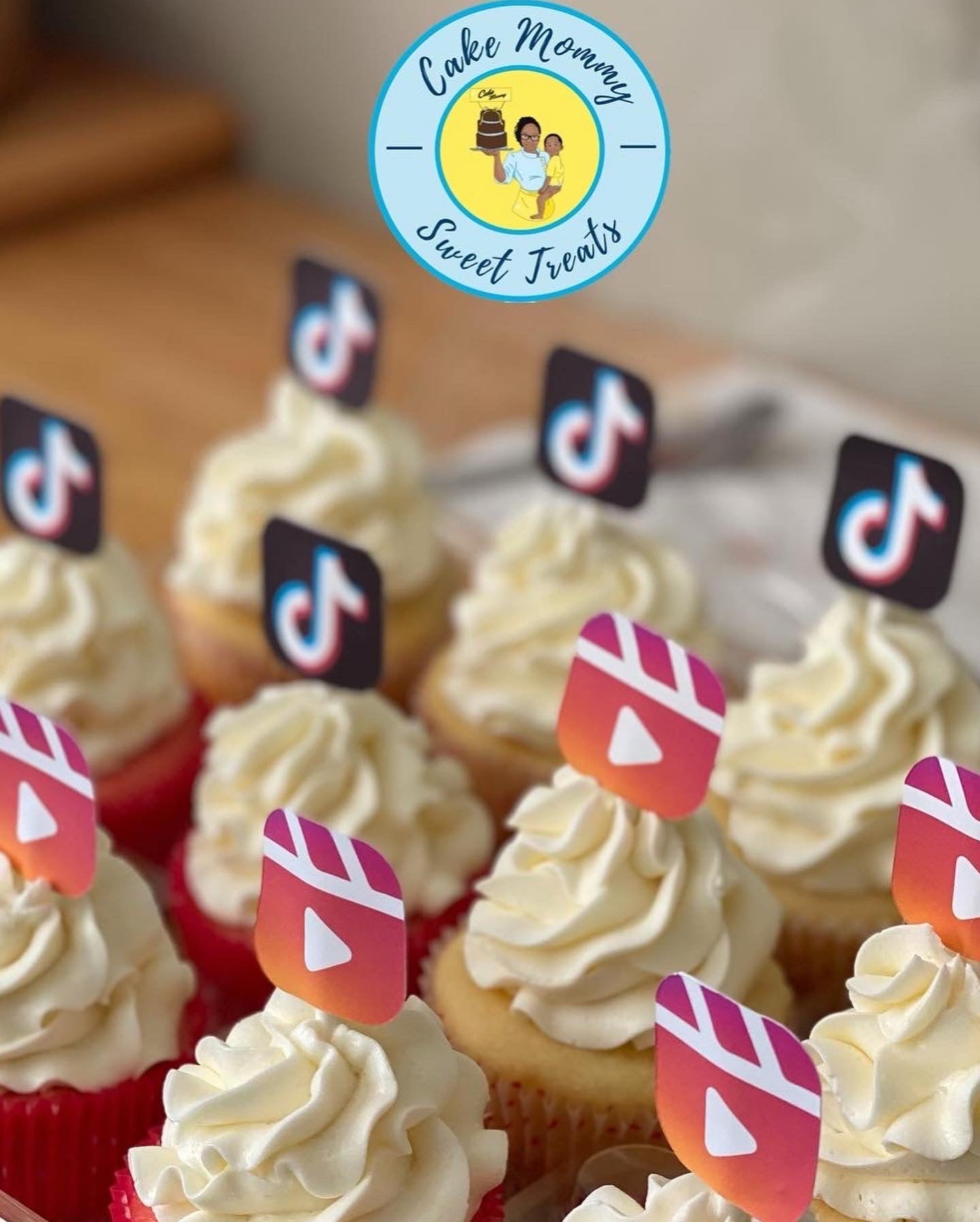 Paper Cake Toppers