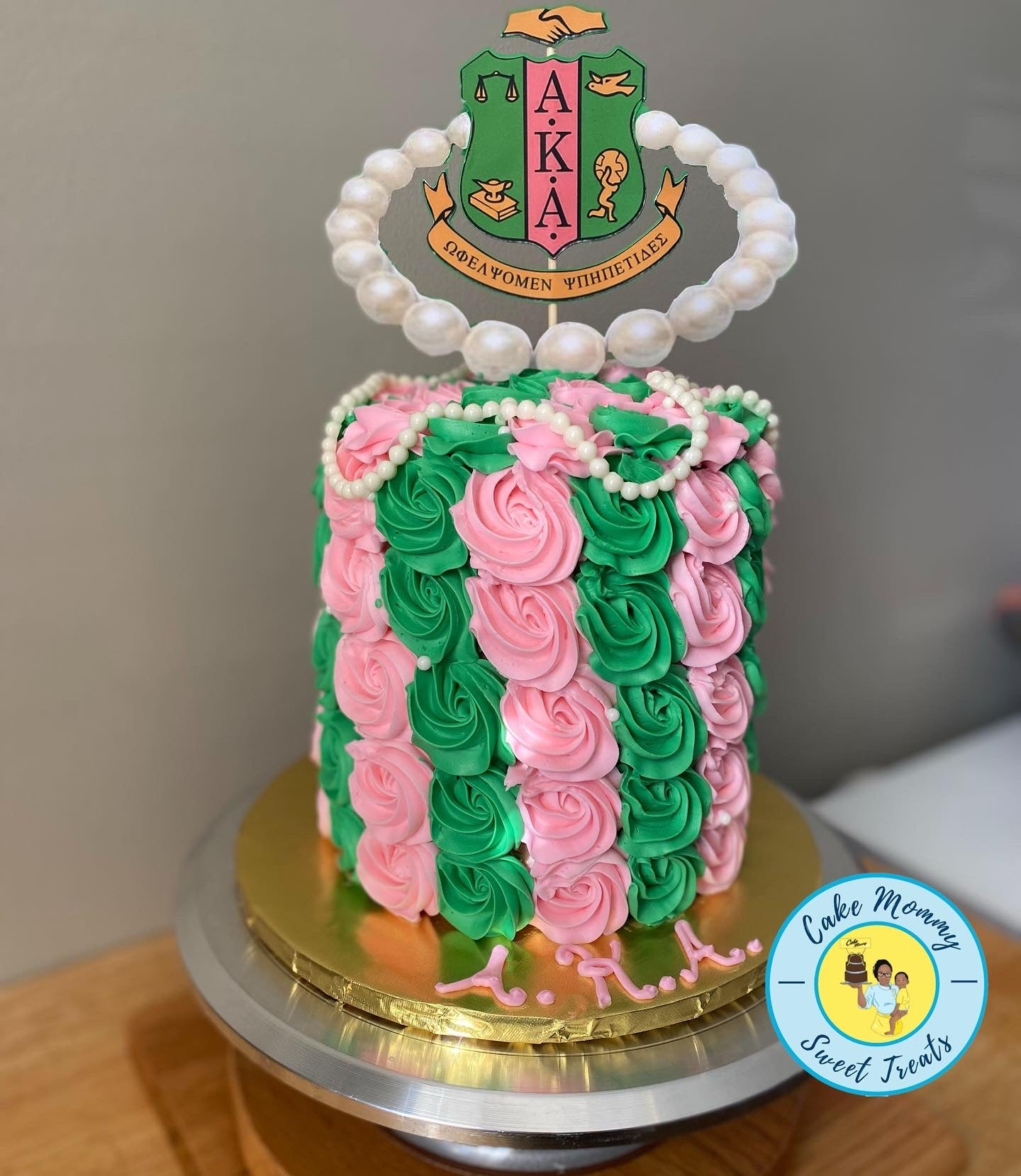 Specialty Round Cakes